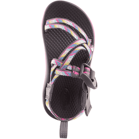 Pink chacos 2025